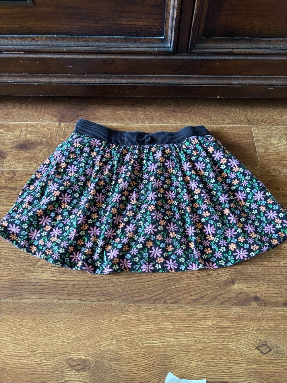 Old Navy floral print skort in size M